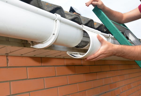 Gutter Maintenance in Kenosha