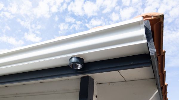 Seamless Gutters Installation in Kenosha