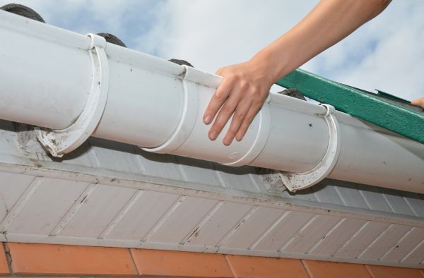 Gutter Reattachment in Kenosha