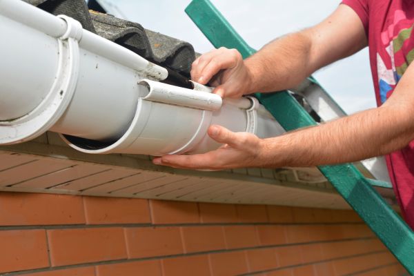 Large Gutter Repair in Kenosha