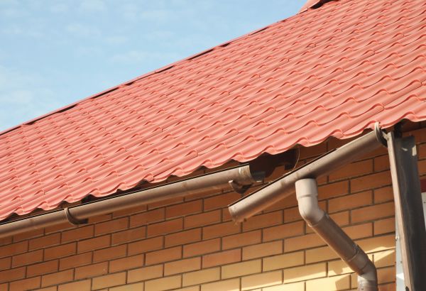 Loose Gutter Repair in Kenosha